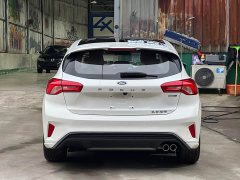 Ford Focus Hatchback EcoBoost 180 Automatic ST Line - ფოტო 5