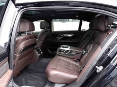 BMW 7 Series 740Li Premier M Sport Package - фото 6