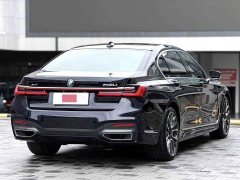 BMW 7 Series 740Li Premier M Sport Package - фото 7
