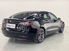 Tesla Model 3 Performance All-Wheel Drive - ფოტო 9