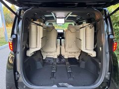 Toyota Alphard Hybrid 2.5L Premium Edition - фото 9