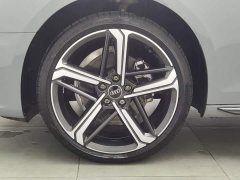 Audi A4L 200 Million Units Joyful Edition 40 TFSI Luxury Dynamic - photo 17