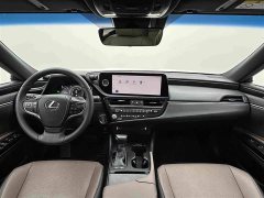 Lexus ES 300h Excellence Edition - фото 15