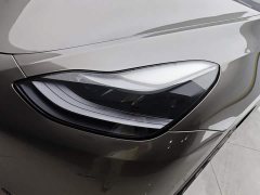 Tesla Model Y Standard Range RWD - ფოტო 5