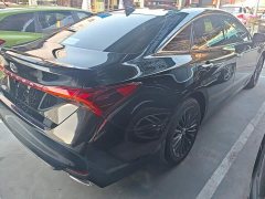 Toyota Avalon 2.0L XLE Premium Edition - ფოტო 3