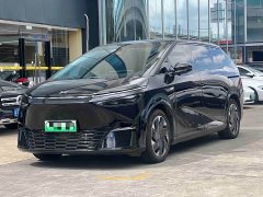 XPeng X9 640 AWD High Performance Max - фото 1