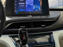 Buick GL8 Land Business Class Comfort Edition - ფოტო 11