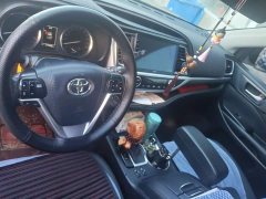 Toyota Highlander 2.0T AWD Premium 7-Seater - photo 13