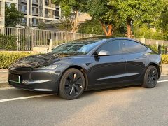Tesla Model 3 Rear-Wheel Drive - ფოტო 1