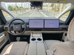 Li Auto Li Xiang MEGA Ultra - ფოტო 11