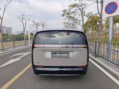 Li Auto Li Xiang MEGA Ultra - ფოტო 6