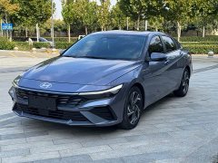 Hyundai Elantra 1.5L CVT Luxury - фото 1