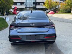 Hyundai Elantra 1.5L CVT Luxury - фото 11