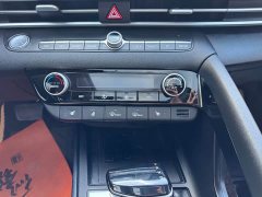 Hyundai Elantra 1.5L CVT Luxury - фото 9