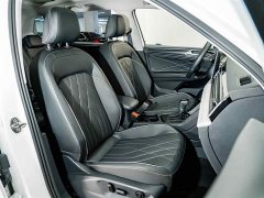 Volkswagen Tiguan L Outstanding Edition 300TSI Automatic FWD Dragon Ascendant Version - photo 19