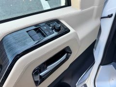 Toyota HIACE 3.5L Automatic - ფოტო 11