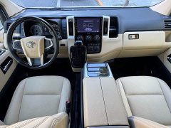 Toyota HIACE 3.5L Automatic - ფოტო 19