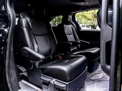 Toyota Sienna 2.5L Hybrid AWD Luxury - ფოტო 9