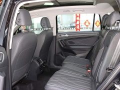 Volkswagen Tiguan L 330TSI Automatic FWD R-Line Comfort Edition - photo 11