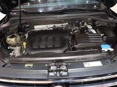 Volkswagen Tiguan L 330TSI Automatic FWD R-Line Comfort Edition - photo 19