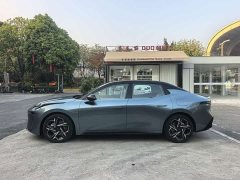 Lynk & Co 07 EM-P 126 Extended Range Halo - ფოტო 2