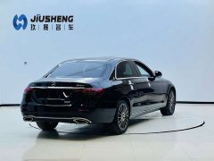Mercedes-Benz E-Class E 260 L 4MATIC - photo 4