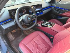 BMW 5 Series 530Li Premier Luxury Package - фото 3