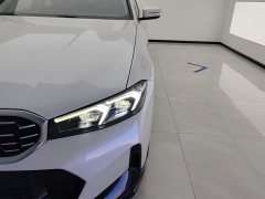 BMW 3 Series 325Li M Sport Package - фото 5