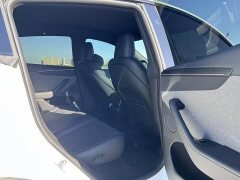 Tesla Model Y Long Range Rear-Wheel Drive - ფოტო 10