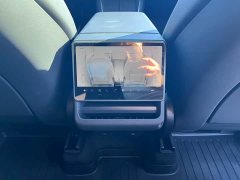 Tesla Model Y Long Range Rear-Wheel Drive - ფოტო 13