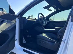 Tesla Model Y Long Range Rear-Wheel Drive - ფოტო 8