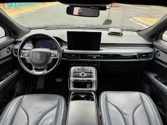 Lincoln Explorer 2.0T AWD Elite - ფოტო 10