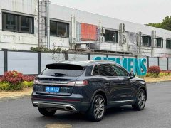 Lincoln Explorer 2.0T AWD Elite - ფოტო 4