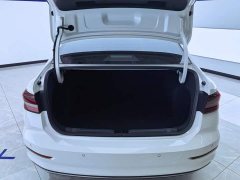 Volkswagen Lavida 280TSI DSG Luxury - photo 4