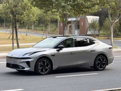 Lynk & Co 07 EM-P 126 Extended Range Ultra - ფოტო 1