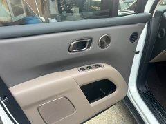 Li Auto i8 Standard Edition - фото 4