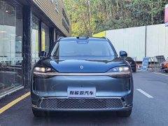 AITO M9 Extended Range Ultra 6-Seater - ფოტო 2