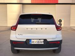 Volvo XC40 B3 Smart Remote Luxury Edition - фото 4