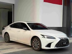 Lexus ES 200 Premium Edition - ფოტო 3