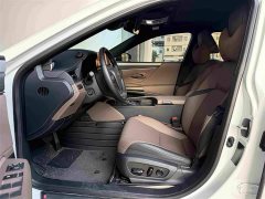 Lexus ES 200 Premium Edition - ფოტო 7