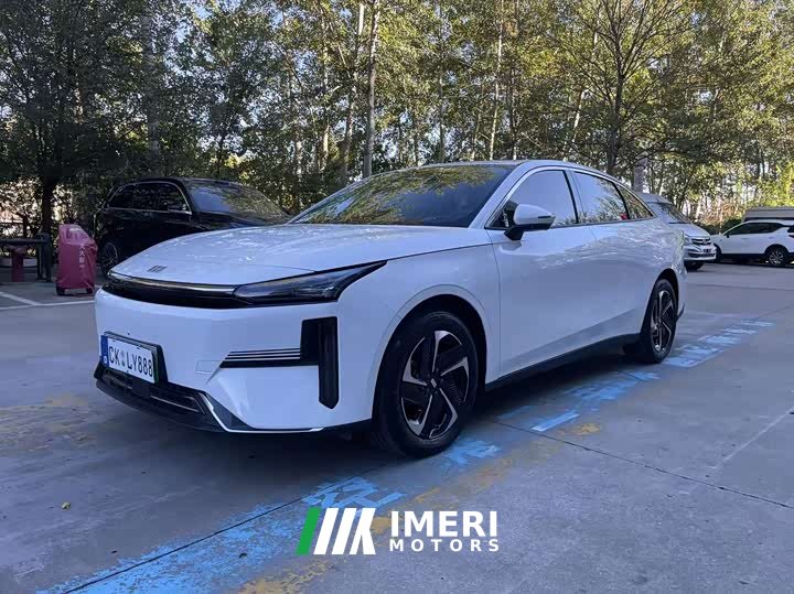 Geely Galaxy L6 125km PLUS Longteng Edition - ავტომობილი ჩინეთიდან