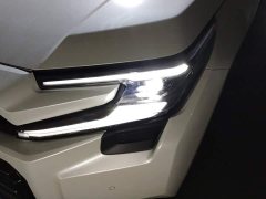 Toyota RAV4 Dual Engine 2.0L FWD Luxury - photo 5