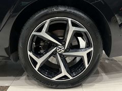 Volkswagen Passat 330TSI Elite - ფოტო 14