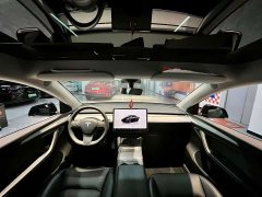 Tesla Model Y Rear-Wheel Drive - ფოტო 5