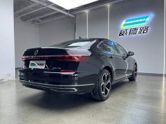 Volkswagen Passat Outstanding Edition 380TSI Starry Sky Dragon Ascendant Version - ფოტო 8