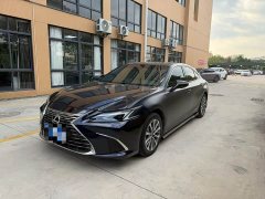 Lexus ES 200 Premium Edition - ფოტო 1