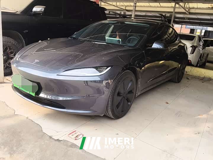 Tesla Model 3 Rear-Wheel Drive