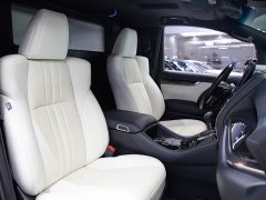 Lexus LM 300h Four-Seat Royal Edition - photo 5