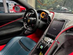Ferrari Roma 3.9T V8 - ფოტო 17