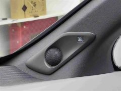 Toyota Vellfire Crown Hybrid 2.5L Executive Premier Edition - photo 20